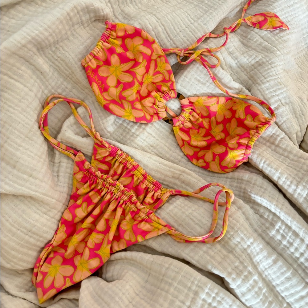benoa plumeria set please read caption